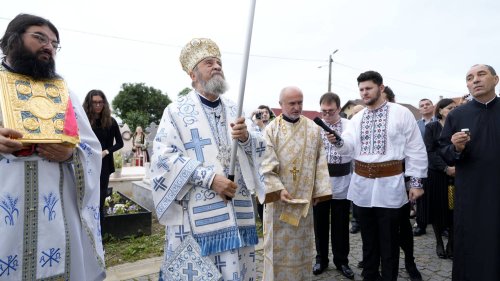 Biserica nouă din Cristian, județul Brașov, a fost sfințită Poza 259046