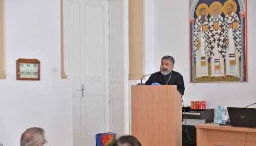 Omagierea preotului profesor Constantin Pătuleanu la 60 de ani de viață Poza 259110