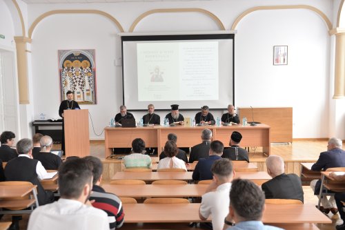Omagierea preotului profesor Constantin Pătuleanu la 60 de ani de viață Poza 259116