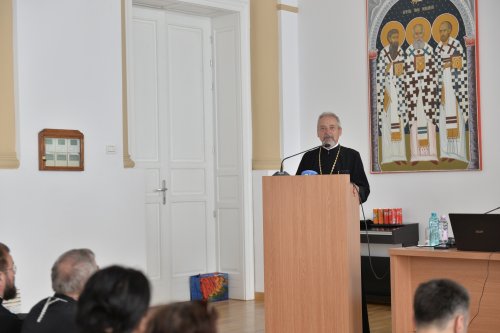 Omagierea preotului profesor Constantin Pătuleanu la 60 de ani de viață Poza 259120