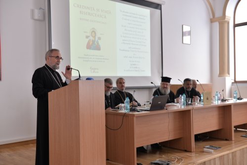 Omagierea preotului profesor Constantin Pătuleanu la 60 de ani de viață Poza 259121