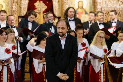 Corala „Nicolae Lungu” a concertat la Biserica „Sfântul Elefterie“-Nou Poza 259240