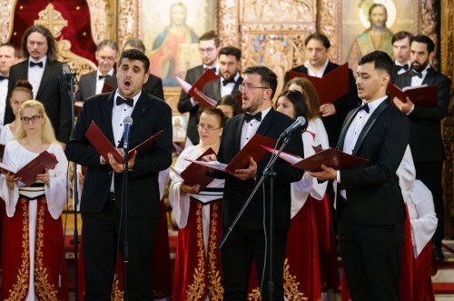Corala „Nicolae Lungu” a concertat la Biserica „Sfântul Elefterie“-Nou Poza 259250