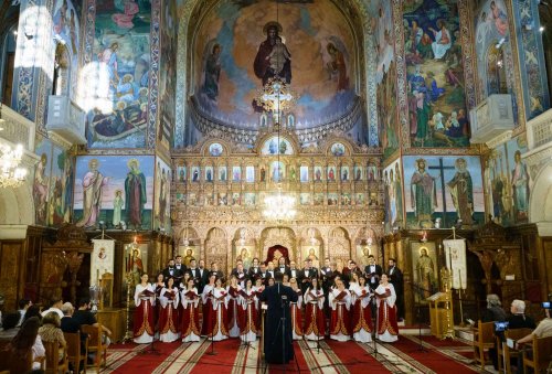 Corala „Nicolae Lungu” a concertat la Biserica „Sfântul Elefterie“-Nou Poza 259254