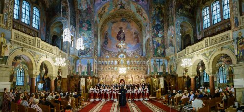 Corala „Nicolae Lungu” a concertat la Biserica „Sfântul Elefterie“-Nou Poza 259255