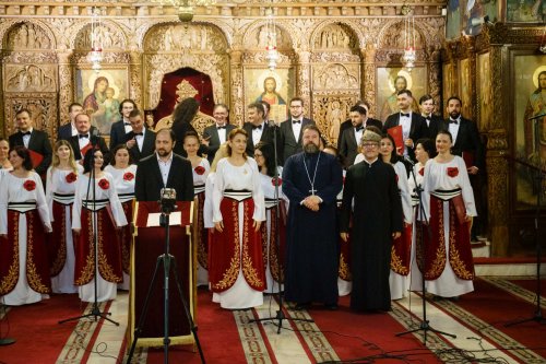 Corala „Nicolae Lungu” a concertat la Biserica „Sfântul Elefterie“-Nou Poza 259261