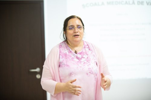 A început școala medicală de vară organizată de Fundația „Bucuria ajutorului” Poza 259366