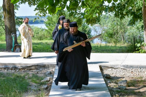 Sărbătorirea Sfântului Grigorie Dascălul la Mănăstirea Căldărușani Poza 259450