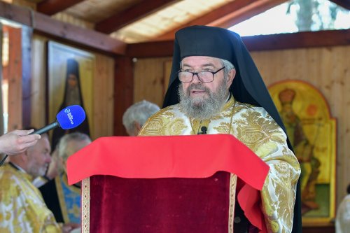 Sărbătorirea Sfântului Grigorie Dascălul la Mănăstirea Căldărușani Poza 259476