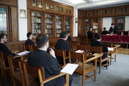 Examen clerical și rugăciune pentru vârstnici în Arhiepiscopia Dunării de Jos Poza 259550