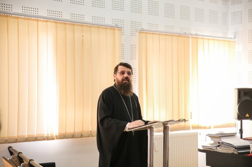 Un nou conducător de doctorat la Facultatea de Teologie Ortodoxă din Cluj‑Napoca: Preasfinţitul Părinte Benedict Bistrițeanul Poza 259563