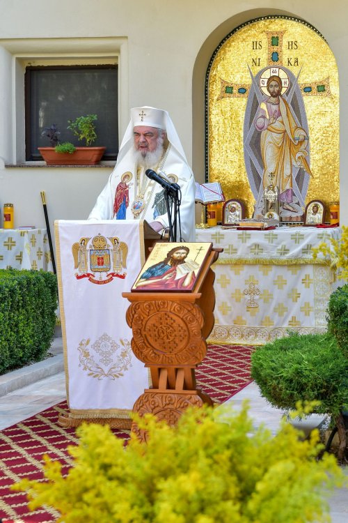 Botezătorul Ioan sărbătorit la Altarul de vară al Reședinței Patriarhale Poza 259717
