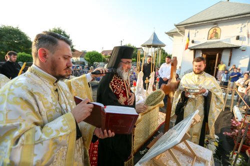 Piatră de temelie pentru paraclisul unei parohii din Buzău Poza 259903