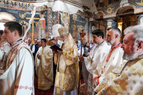Popas de rugăciune într‑o parohie argeșeană cu bogate tradiții  Poza 259881