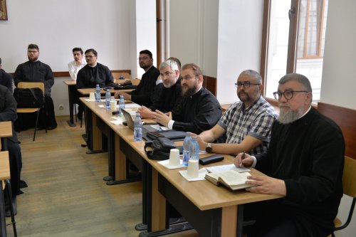 Un nou lector universitar la Facultatea „Justinian Patriarhul” din Capitală Poza 259913