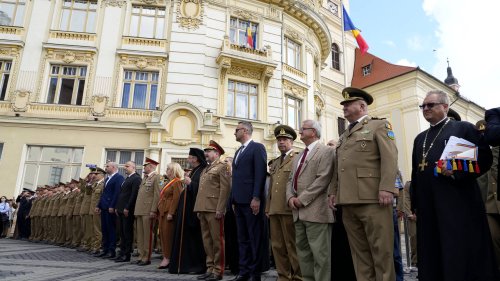 Ceremonia de arborare a Drapelului Național la Sibiu Poza 260034