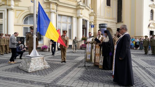 Ceremonia de arborare a Drapelului Național la Sibiu Poza 260038