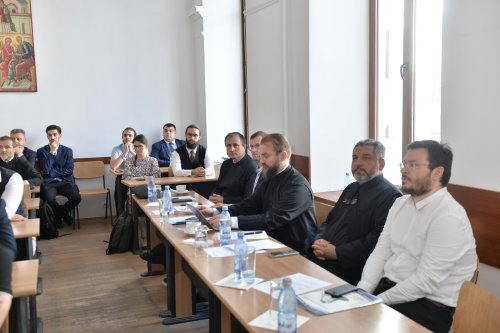 Promovare în învățământul teologic ortodox superior din București Poza 260024