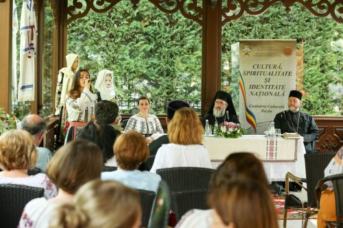 Evenimentul „Cultură, spiritualitate și identitate națională” la Buzău  Poza 260089