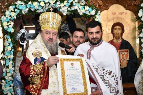Bucuria sfințirii bisericii în parohia ilfoveană Ostrat Poza 260223