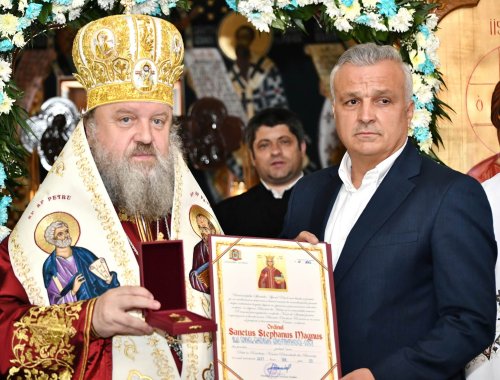 Bucuria sfințirii bisericii în parohia ilfoveană Ostrat Poza 260225
