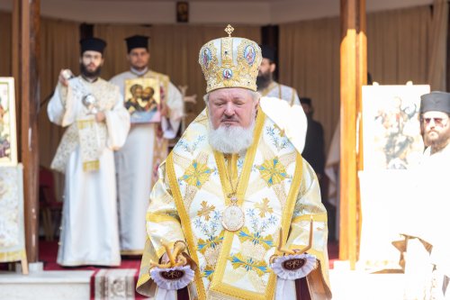 Corifeii Apostolilor, sărbătoriți la Mănăstirea Radu Vodă din București Poza 260242