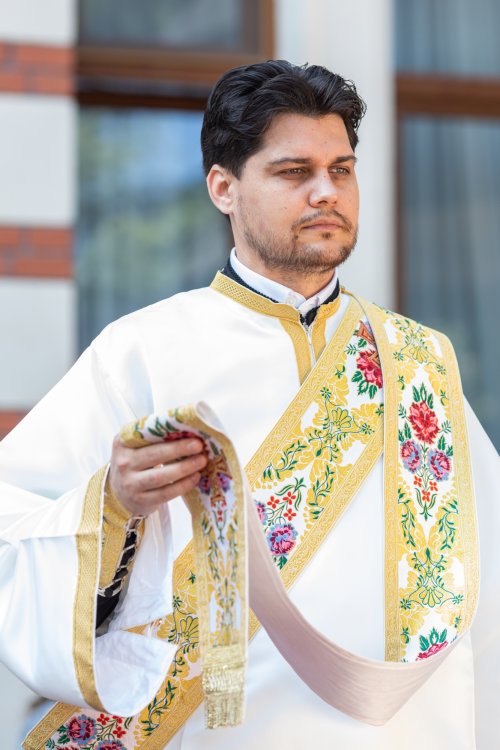 Corifeii Apostolilor, sărbătoriți la Mănăstirea Radu Vodă din București Poza 260244