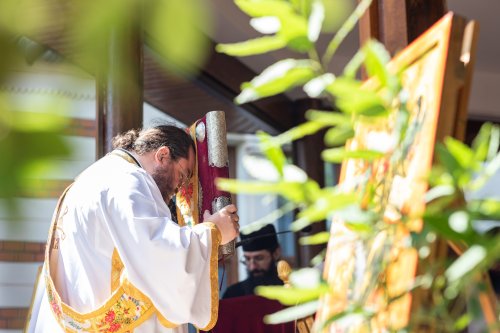Corifeii Apostolilor, sărbătoriți la Mănăstirea Radu Vodă din București Poza 260253