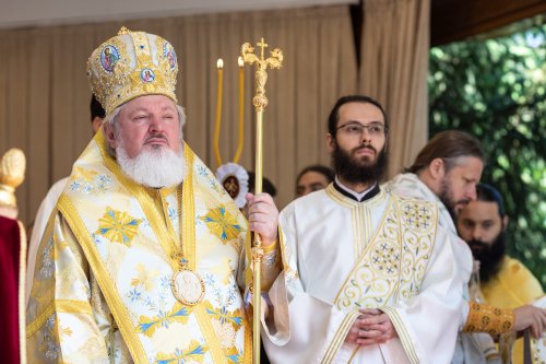 Corifeii Apostolilor, sărbătoriți la Mănăstirea Radu Vodă din București Poza 260256