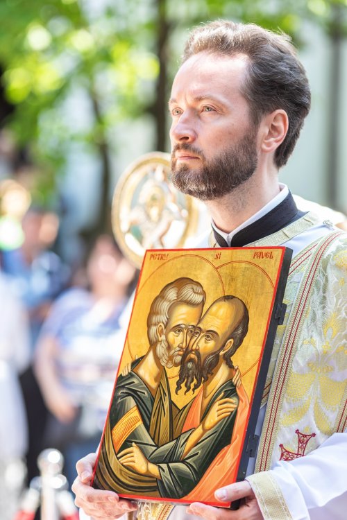 Corifeii Apostolilor, sărbătoriți la Mănăstirea Radu Vodă din București Poza 260259