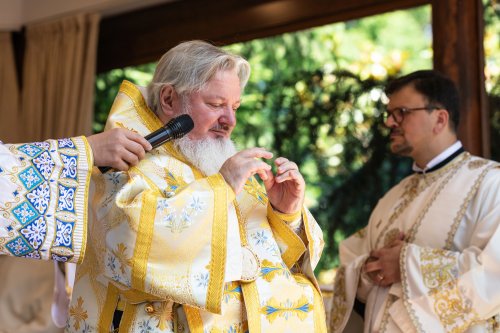Corifeii Apostolilor, sărbătoriți la Mănăstirea Radu Vodă din București Poza 260262