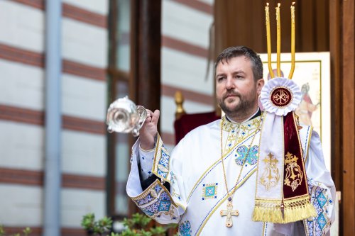 Corifeii Apostolilor, sărbătoriți la Mănăstirea Radu Vodă din București Poza 260269
