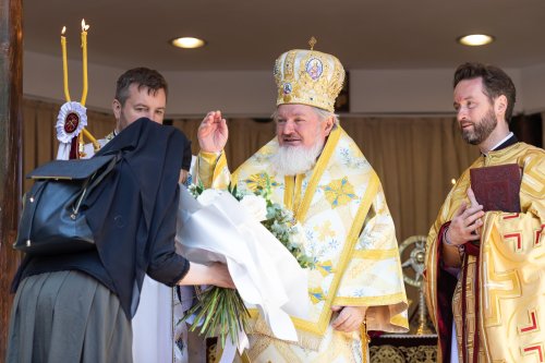 Corifeii Apostolilor, sărbătoriți la Mănăstirea Radu Vodă din București Poza 260279