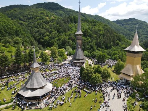 Mănăstirea maramureşeană Bârsana la trei decenii de la reînfiinţare Poza 260389