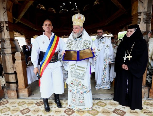 Mănăstirea maramureşeană Bârsana la trei decenii de la reînfiinţare Poza 260393
