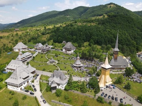 Mănăstirea maramureşeană Bârsana la trei decenii de la reînfiinţare Poza 260394