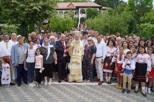 Mănăstirea gălățeană Toflea și-a sărbătorit ocrotitorul spiritual Poza 260479