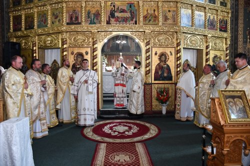 Sărbătoarea Sfinților Apostoli Petru și Pavel în Episcopia Caransebeșului Poza 260465
