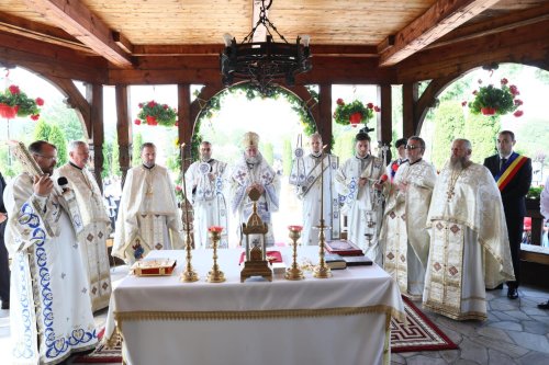 Sfântul Voievod Ştefan cel Mare, cinstit de poliţiştii de frontieră din Sighetu Marmaţiei Poza 260545