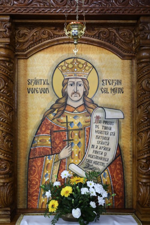 Sfântul Voievod Ştefan cel Mare, cinstit de poliţiştii de frontieră din Sighetu Marmaţiei Poza 260551