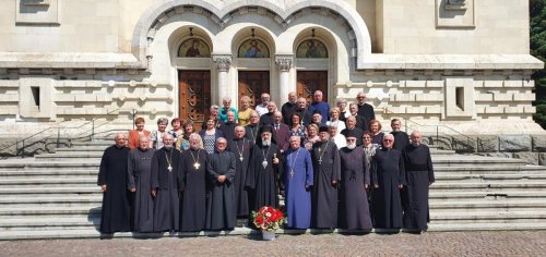 Revedere la 50 de ani de la absolvirea Seminarului Teologic Ortodox din Cluj-Napoca Poza 260659