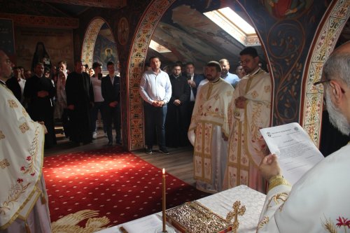 Festivitatea de absolvire la Facultatea de Teologie Ortodoxă din Craiova Poza 260739