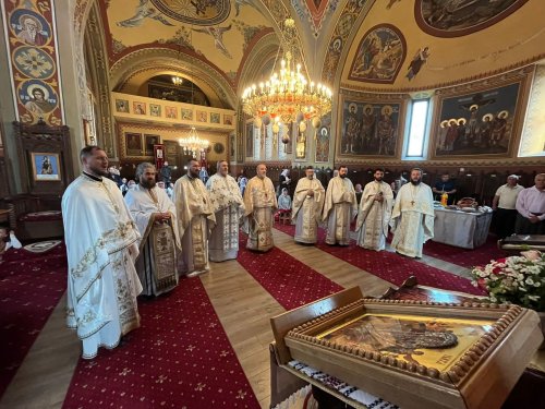 Sărbătoare în Parohia Budila, județul Brașov Poza 260730