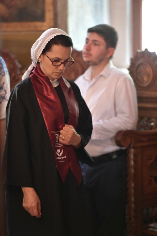 Festivitate de absolvire la Facultatea de Teologie Ortodoxă din București Poza 260897