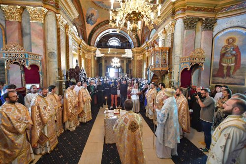 Festivitate de absolvire la Facultatea de Teologie Ortodoxă din București Poza 260902