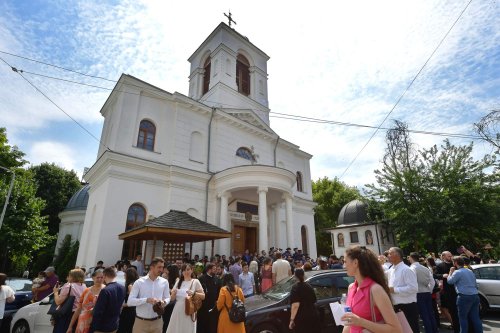 Festivitate de absolvire la Facultatea de Teologie Ortodoxă din București Poza 260917