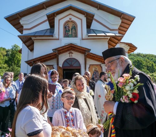 Moment de nou început într-o parohie din Argeș  Poza 261010