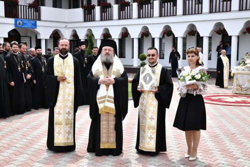 Patriarhul României a binecuvântat prima creșă a Arhiepiscopiei Bucureștilor Poza 261347