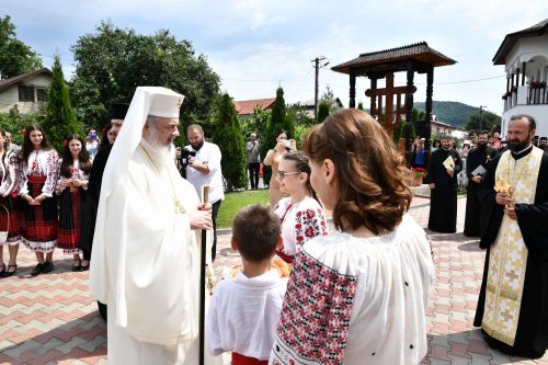 Patriarhul României a binecuvântat  prima creșă a Arhiepiscopiei Bucureștilor Poza 261348