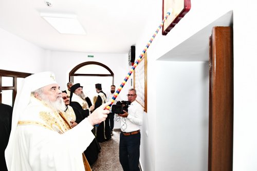 Patriarhul României a binecuvântat prima creșă a Arhiepiscopiei Bucureștilor Poza 261363